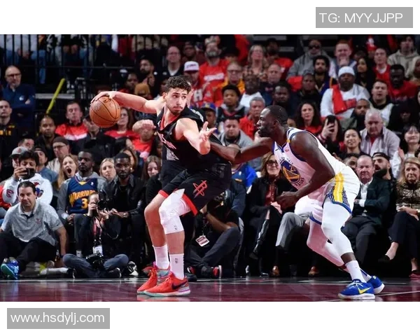 2017年NBA季后赛勇士与雷霆首场对决精彩回顾与赛后分析 2017年NBA季后赛勇士与雷霆首场对决精彩回顾与赛后分析